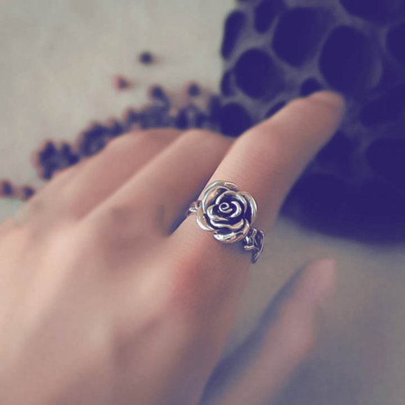 3/$25  🏷️ Vintage Rose Flower Sterling Silver Dainty Ring Elegant Floral Ring - Picture 11 of 11